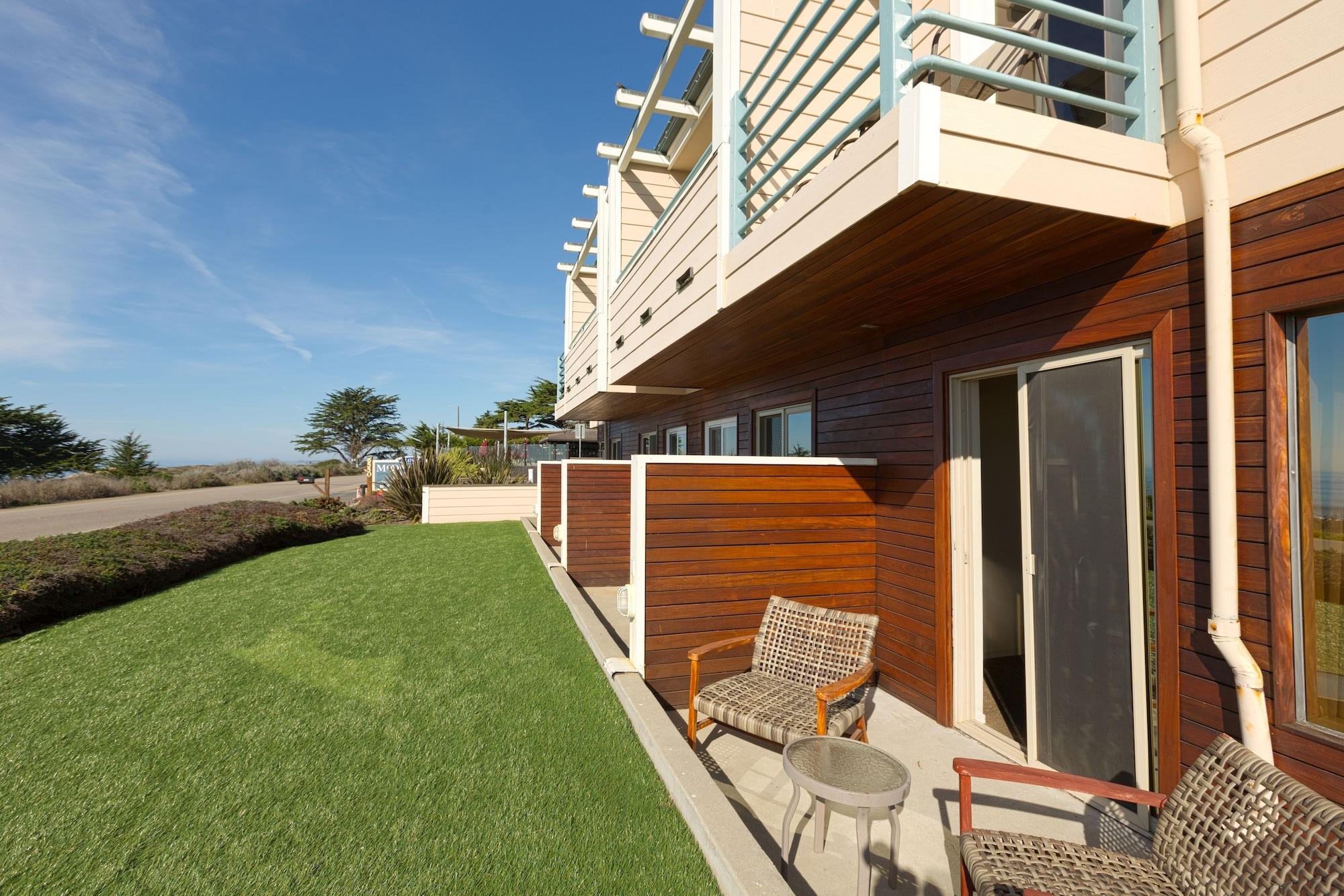 Cambria Landing Inn And Suites Buitenkant foto