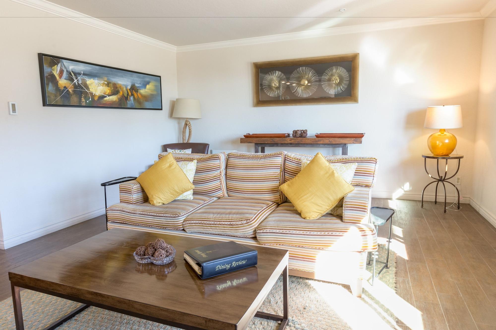 Cambria Landing Inn And Suites Buitenkant foto