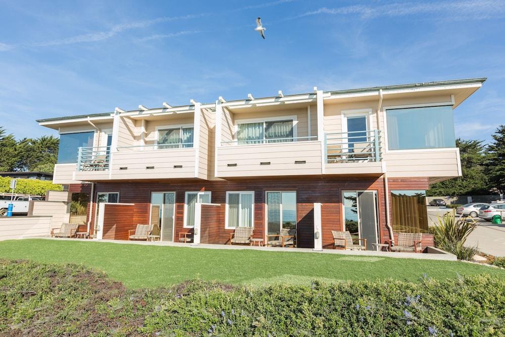 Cambria Landing Inn And Suites Buitenkant foto