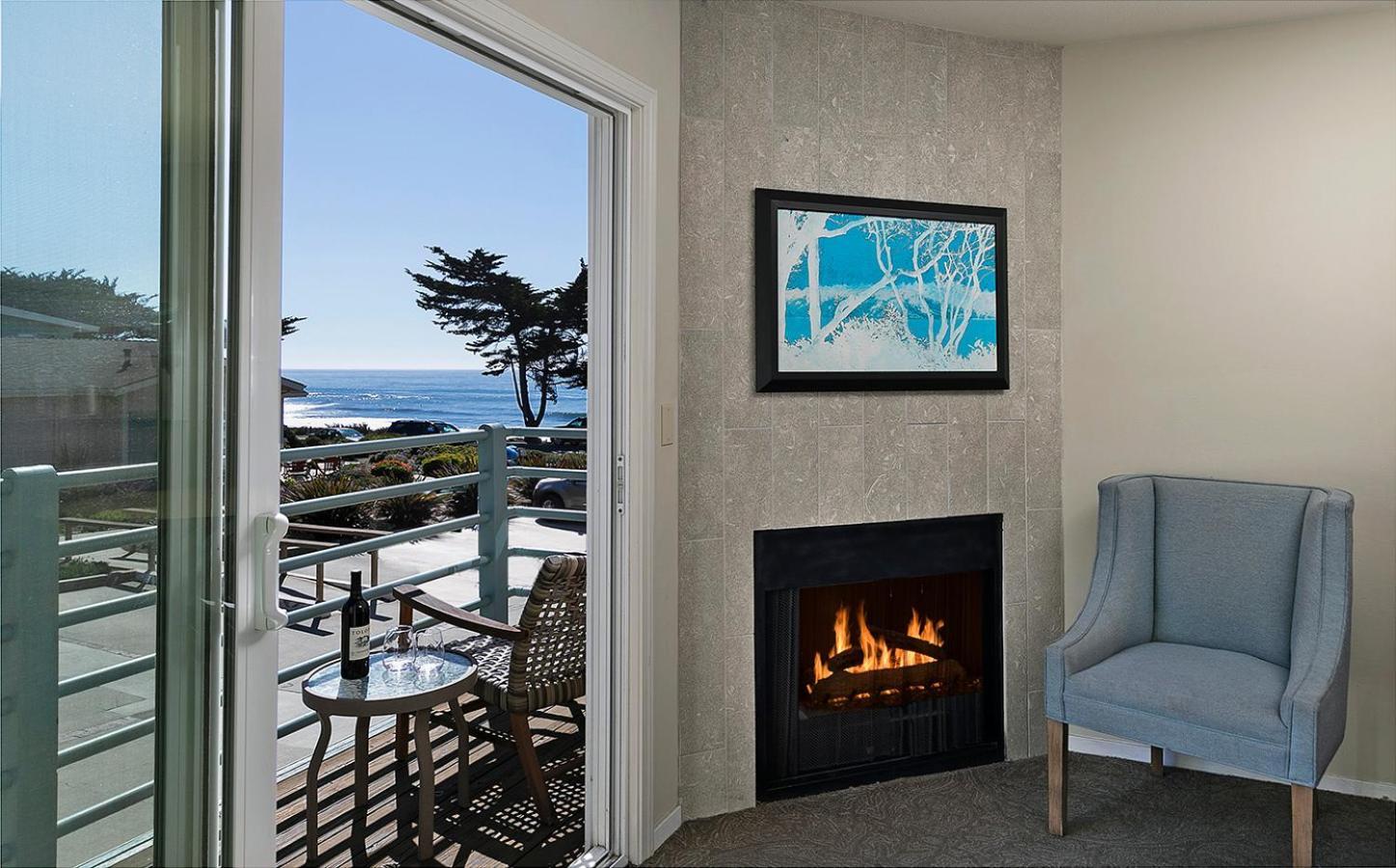 Cambria Landing Inn And Suites Buitenkant foto