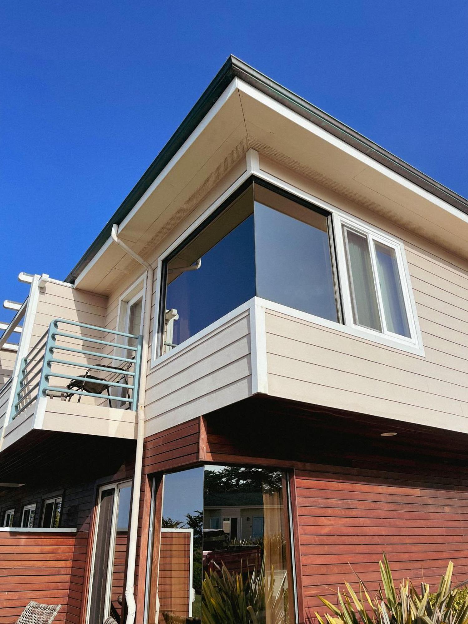 Cambria Landing Inn And Suites Buitenkant foto