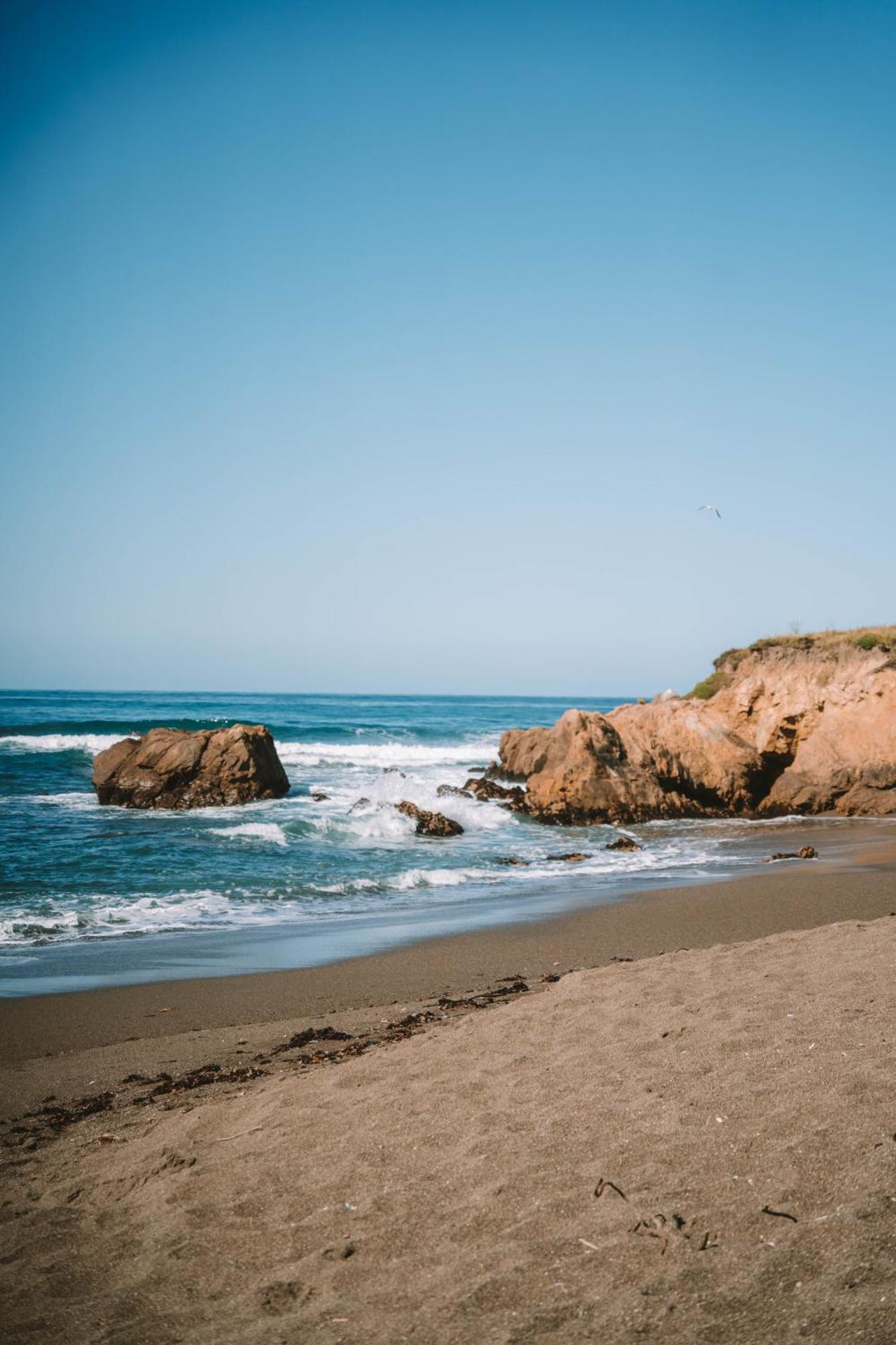 Cambria Landing Inn And Suites Buitenkant foto