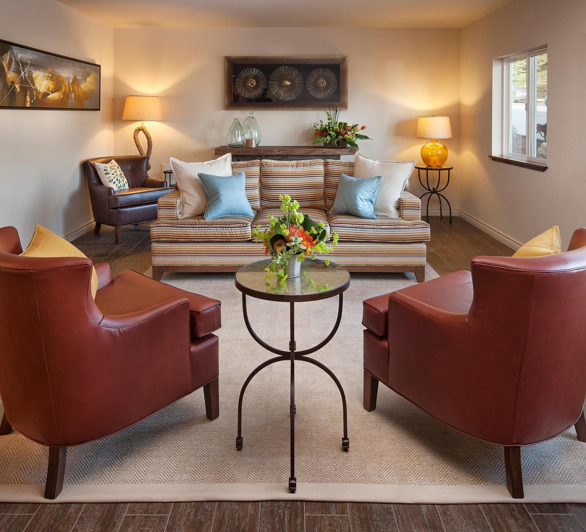 Cambria Landing Inn And Suites Buitenkant foto